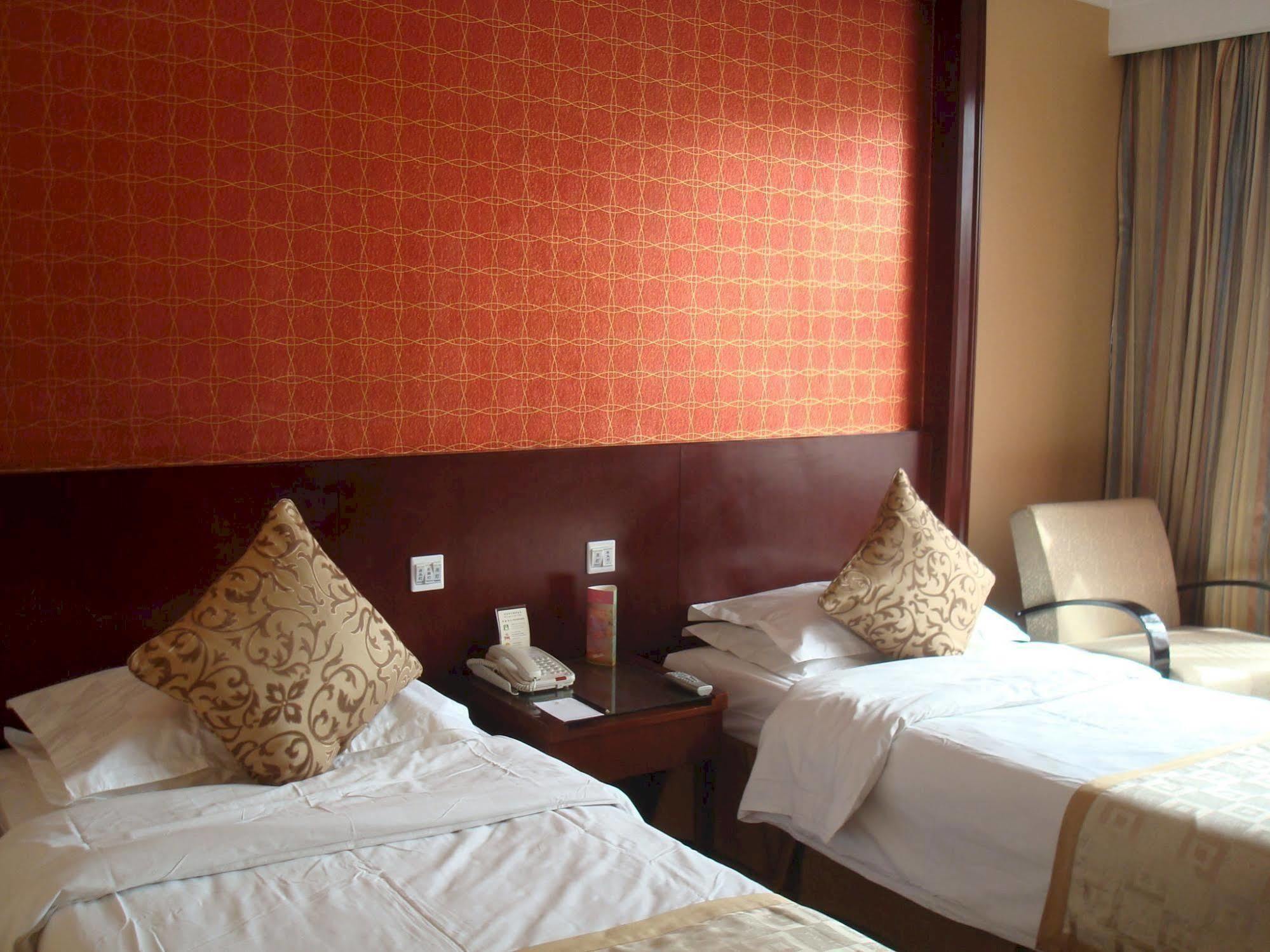New Century Fengming Resort Zaozhuang ภายนอก รูปภาพ